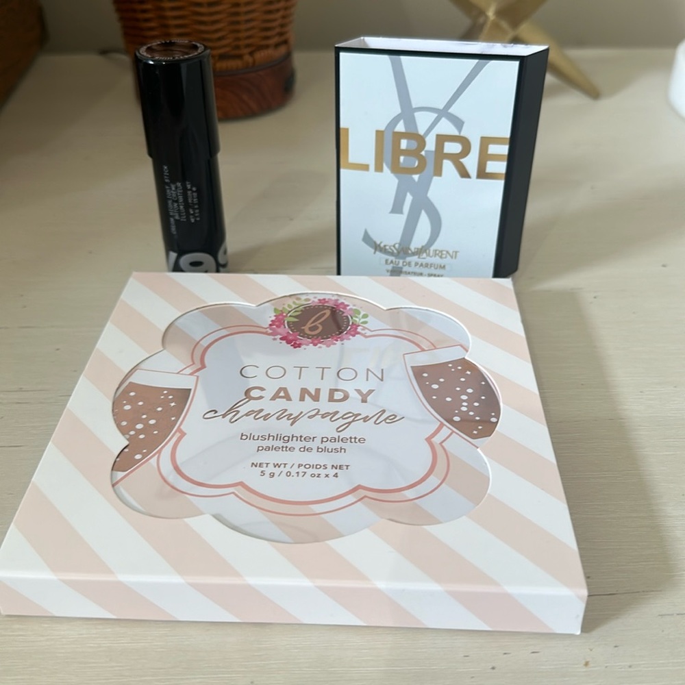Highlighter kits and cream stick NWT!
